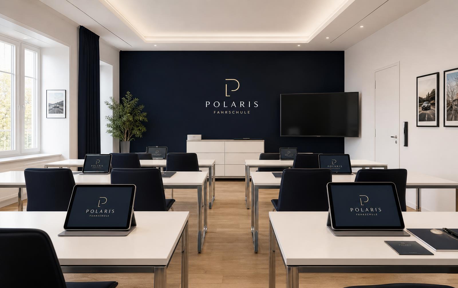 Theorieraum der FAHRSCHULE Polaris mit digitaler Ausstattung